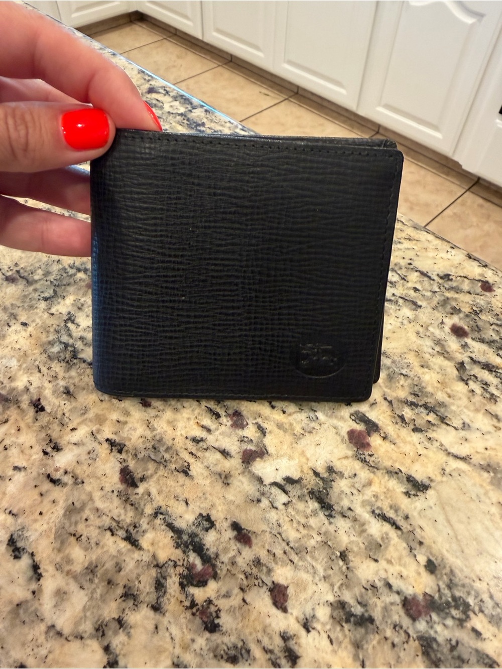 Authentic Burberry Men's Black Leather Bi-Fold Wallet - Classic Style